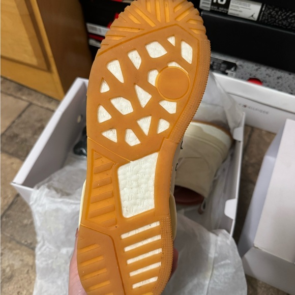 Adidas x Eric Emanuel “Rivalry - Resto Mod” - Picture 5 of 9